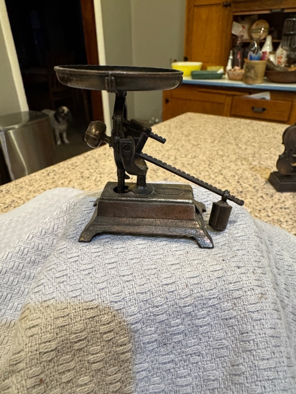 Cast Iron Balance Scale - Pencil Shy